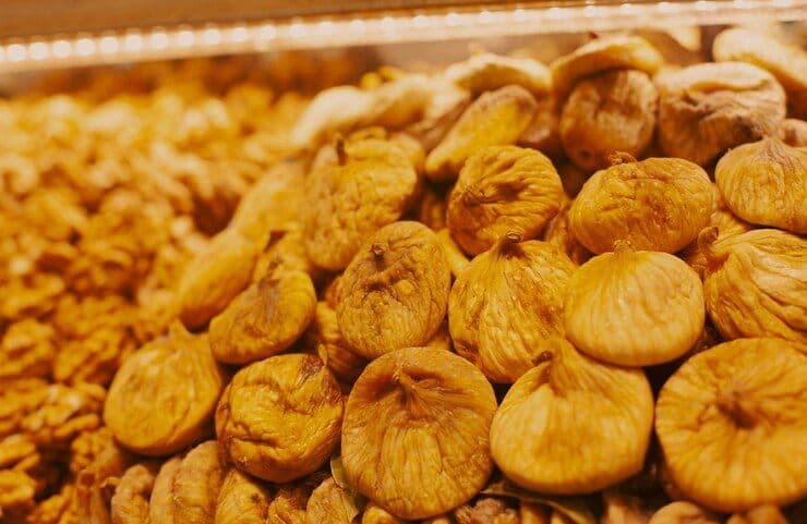 قیمت انجیر خشک زرد با کیفیت ارزان + خرید عمده